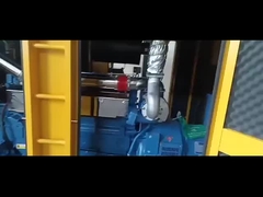 O gerador Yuchai está a funcionar.